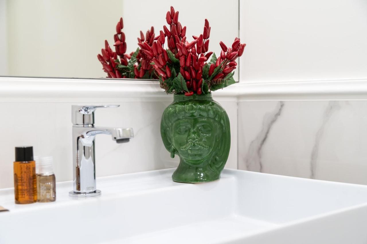 B&B Palazzo Perrotta Catania Bagian luar foto