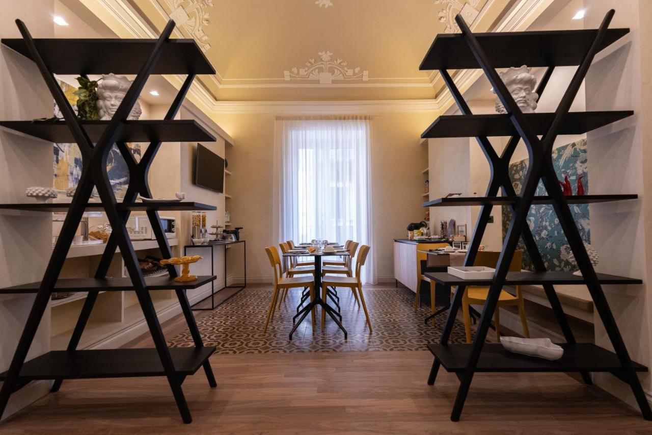 B&B Palazzo Perrotta Catania Bagian luar foto