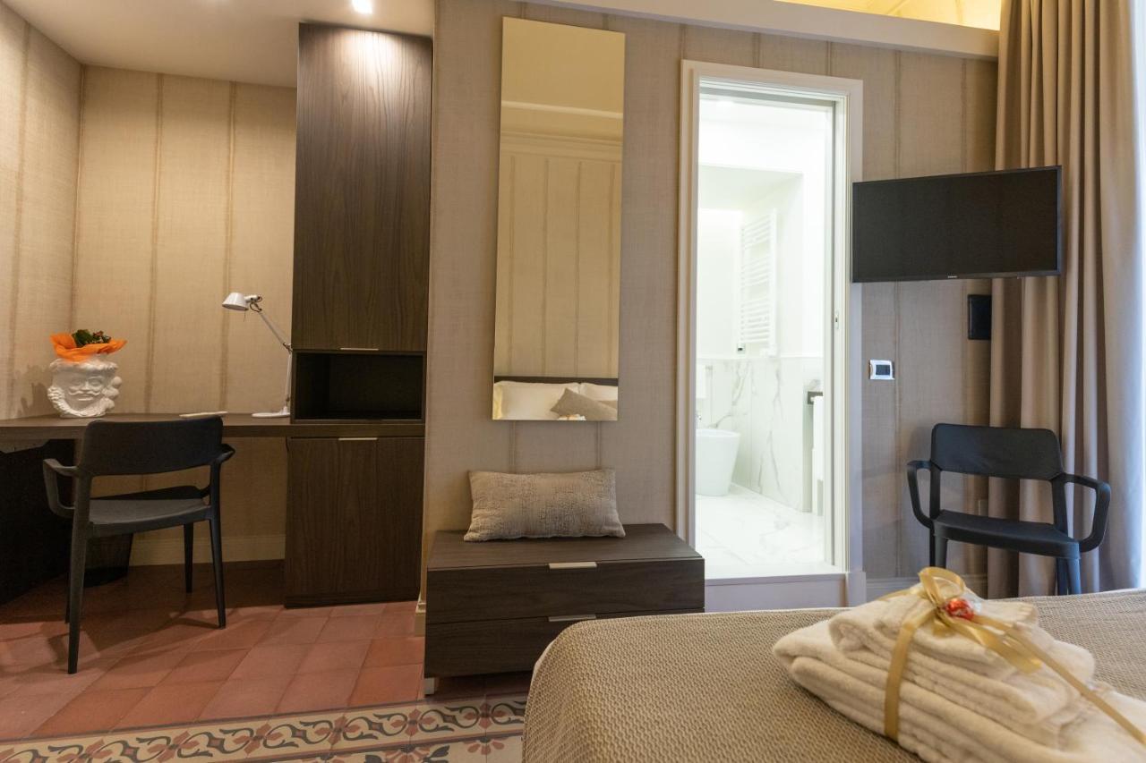 B&B Palazzo Perrotta Catania Bagian luar foto