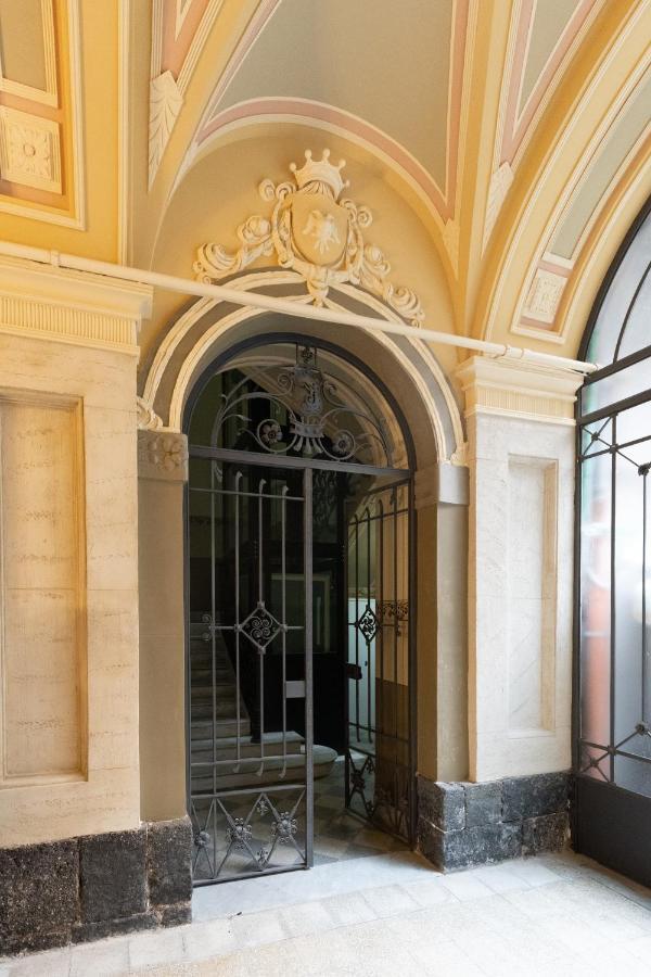 B&B Palazzo Perrotta Catania Bagian luar foto