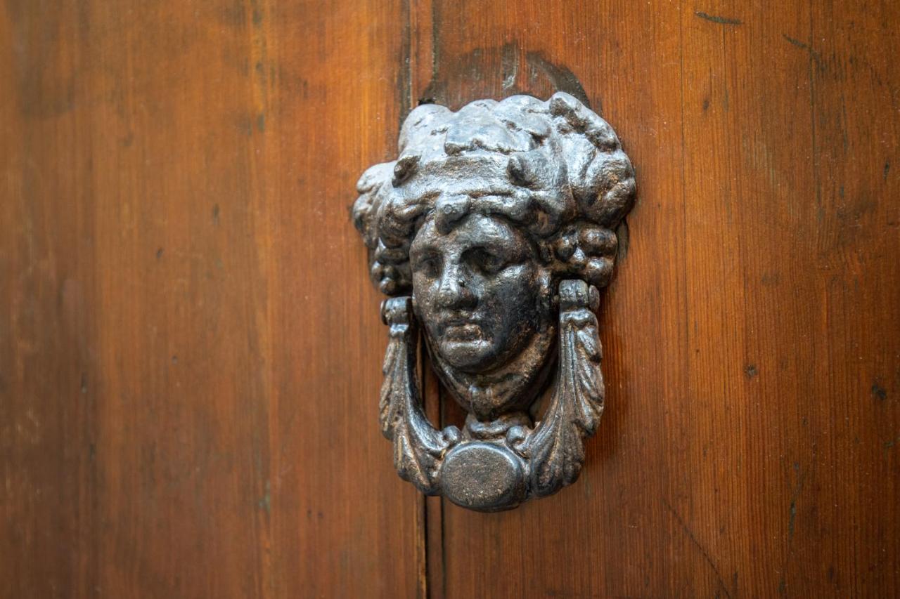 B&B Palazzo Perrotta Catania Bagian luar foto