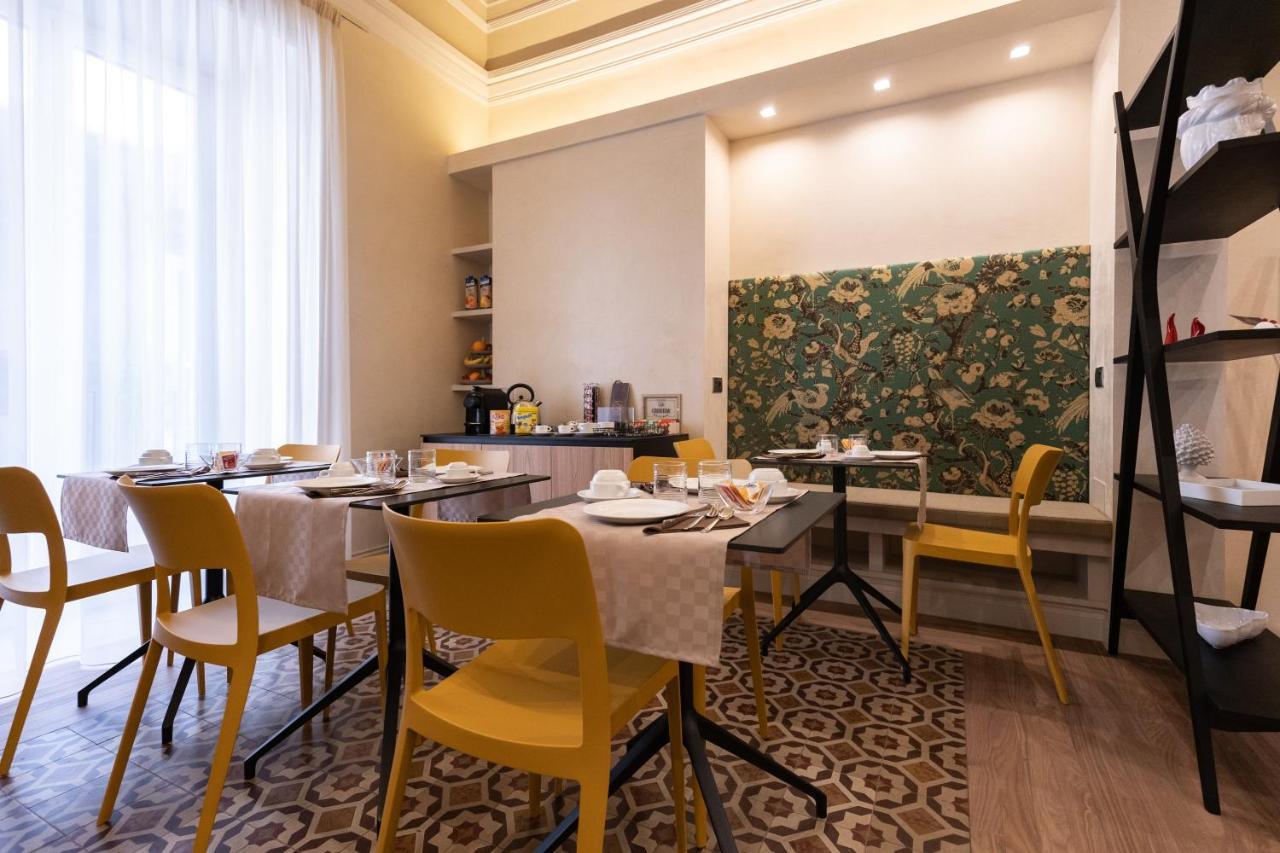 B&B Palazzo Perrotta Catania Bagian luar foto